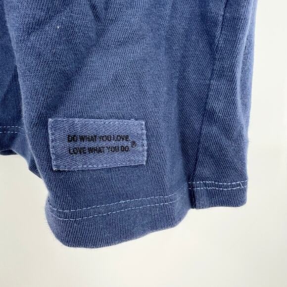 Life is Good In Love We Trust earth globe crusher t-shirt women's size medium - Picture 4 of 5